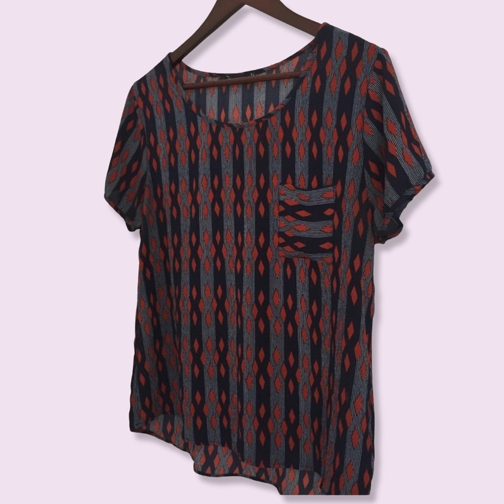 Travel-friendly Navy and Red Striped Top